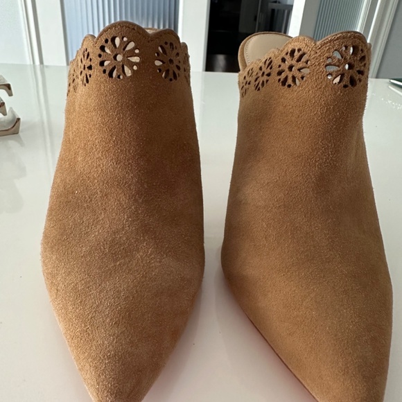 Rachel Zoe Greysen camel coloured mules. size 7.5 - Picture 5 of 9